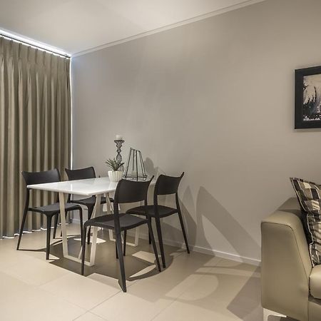 C.A.G - Upper East Side Apartment Sandton Bilik gambar